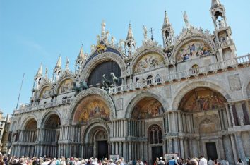 3. Basilica - A Golden Gem in Venice 1